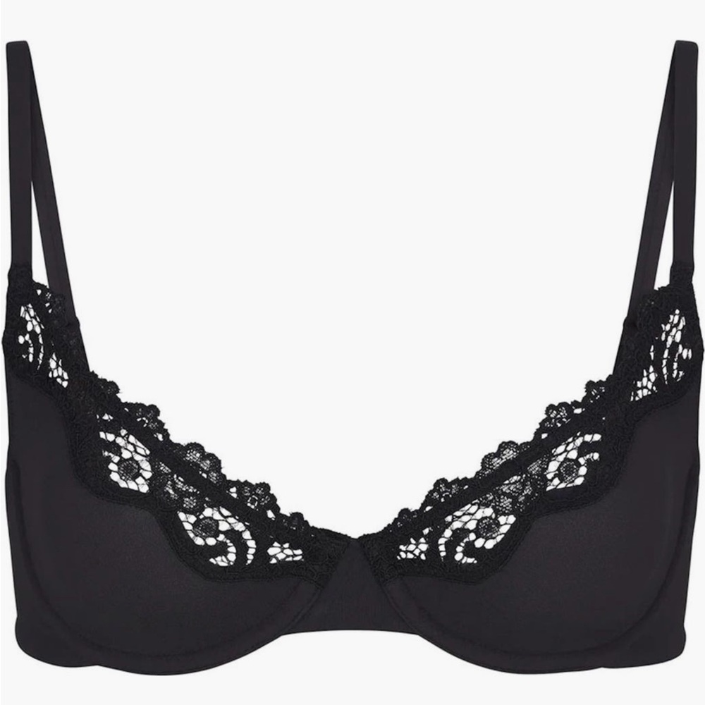 SKIMS Black Lace Underwire Bra